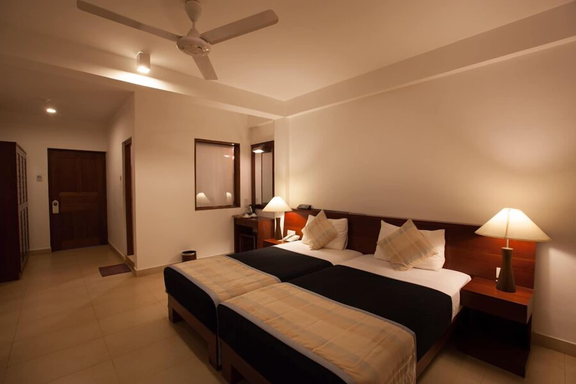 Pelwehera Village Resort Dambulla Exterior photo