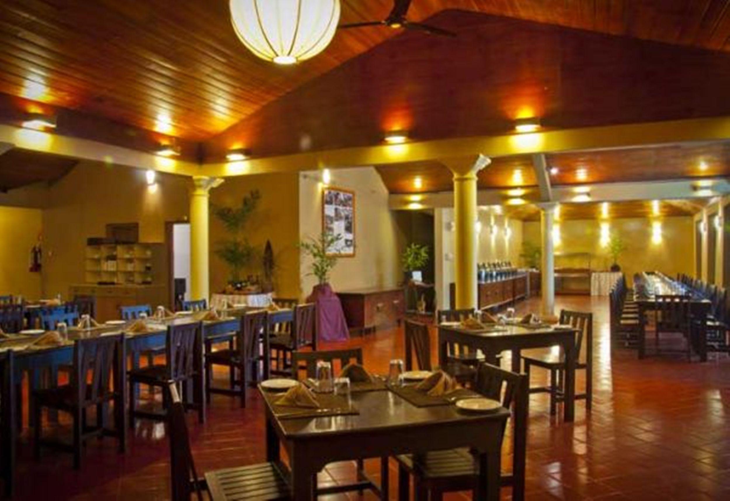 Pelwehera Village Resort Dambulla Exterior photo