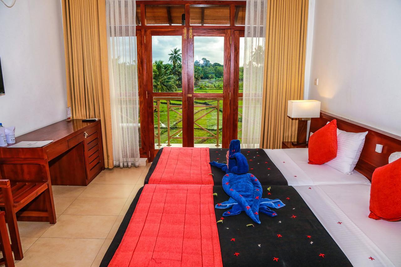 Pelwehera Village Resort Dambulla Exterior photo